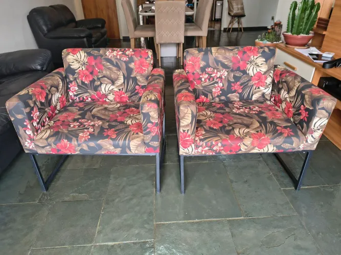 Ótimas Poltronas de assento largo estilo industrial 