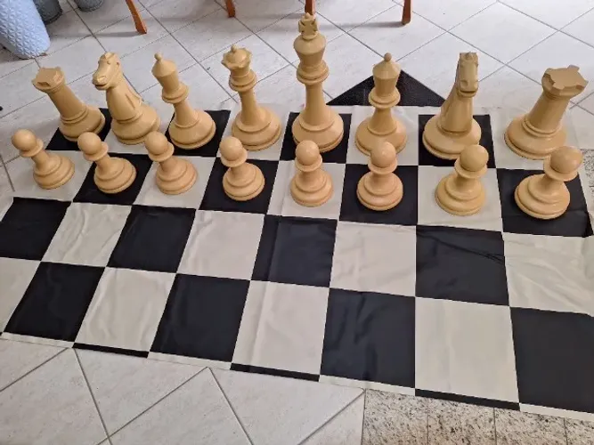 1/2 Jogo de Xadrez Gigante (decorativo)