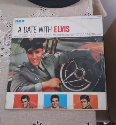 LP A date with Elvis - RCA Pure Gold (remasterizado em estéreo)