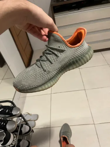 Tenis yeezy