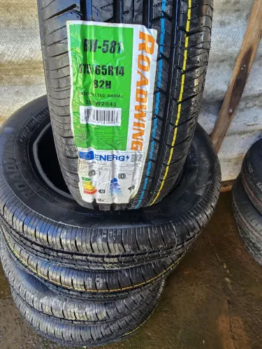 Pneus novos importados 175/70/13