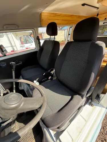 Par de Bancos VW (Gol/Fox G5) - Conforto Premium para sua Kombi ou Projeto!