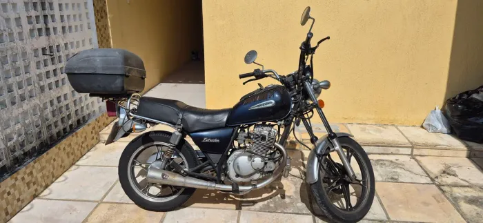 Suzuki Intruder