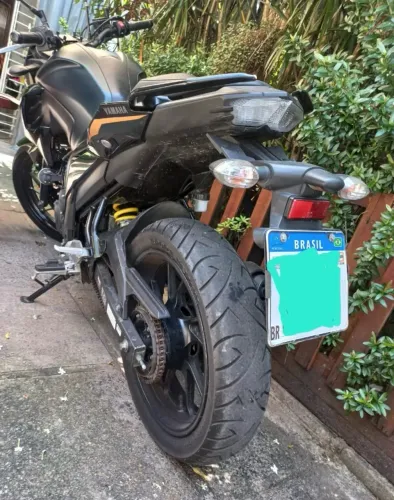 Vendo fazer 250 / único dono 17.300