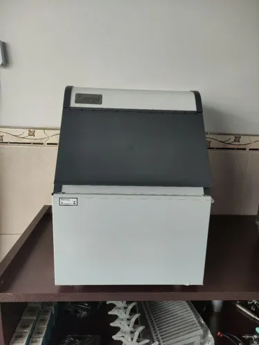 Maquina de Gelo 50A