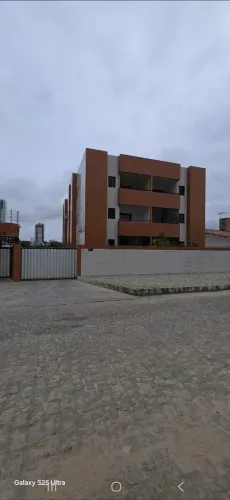 Vende-se apto