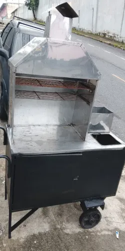 Carrocinha de churrasco