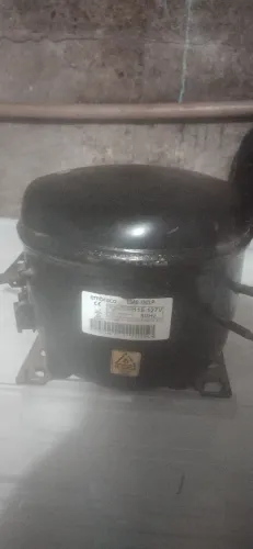 Vendo esse motor de geladeiras frizes funcionando perfeitamente