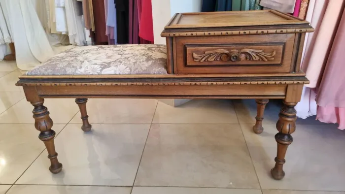 Mesa de telefone cerejeira antiga