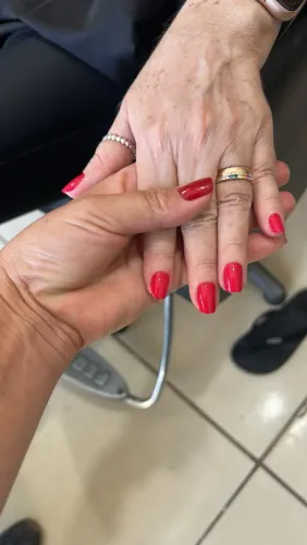 Buscamos manicure parceira para salão em jardim piedade 