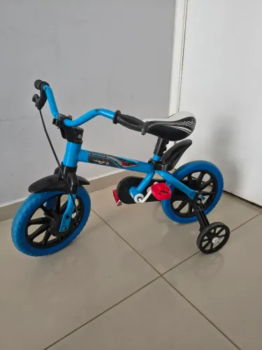 Bicicleta Infantil com Rodinhas