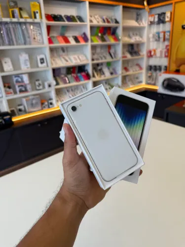 iPhone SE 3 5G 64GB Novo Lacrado | 1 Ano de Garantia Apple | Chip A15 do iPhone 13
