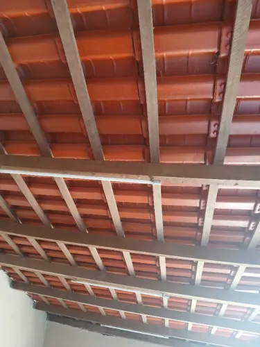 Vendo telhas cerâmica portuguesa.