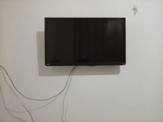 Vende se tv preço a combinar *