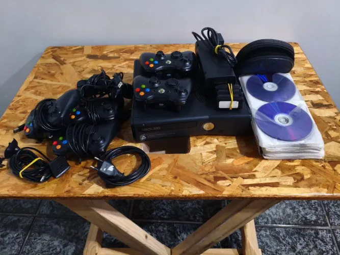Xbox 360 Destravado Completo | 6 Controles | Muitos Jogos