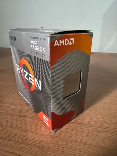 Ryzen 5 4600g, acompanha cooler e caixa.