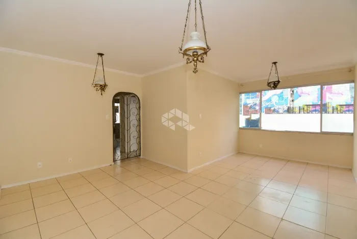 APARTAMENTO 3 QUARTOS COM VAGA E PORTARIA NO CENTRO DE FLORIANÓPOLIS