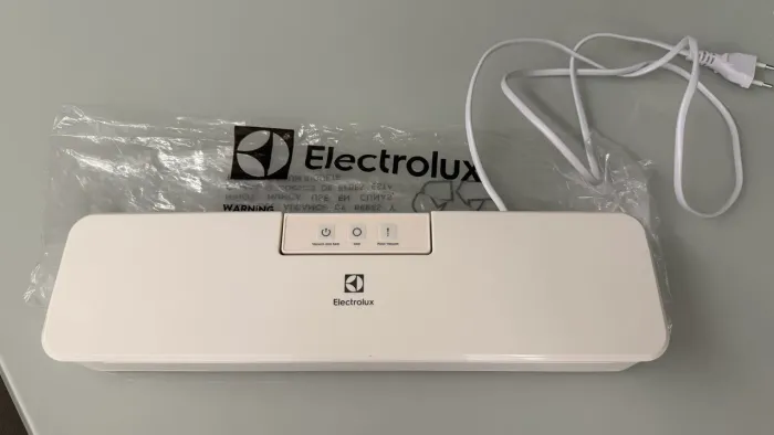 Seladora a vácuo 220V Eletrolux