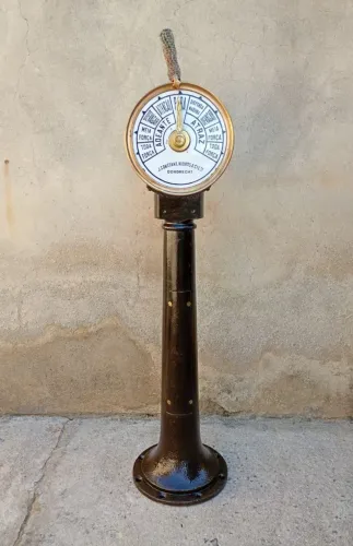 Telégrafo náutico antigo