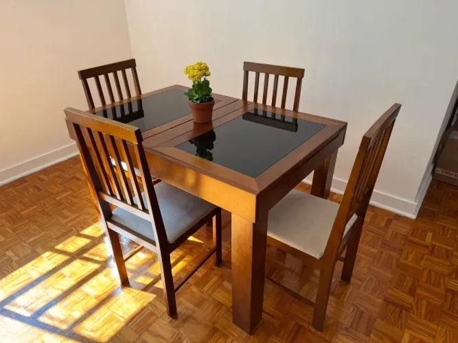 Vendo Mesa extensora 4 lugares