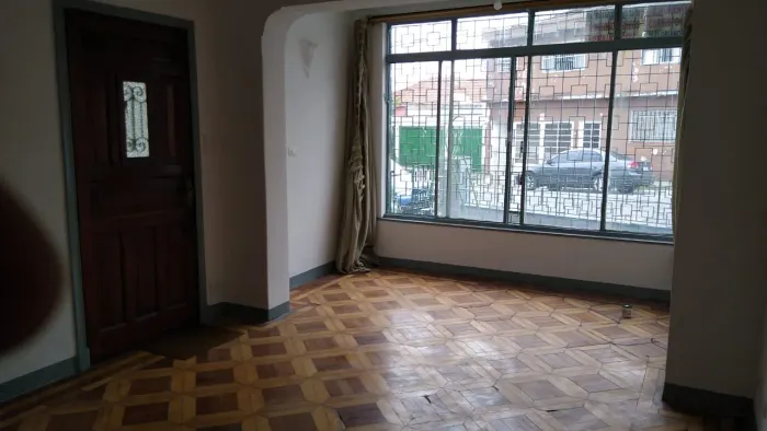 Sobrado para alugar ou comprar com 248m², 4 quartos e 2 vagas