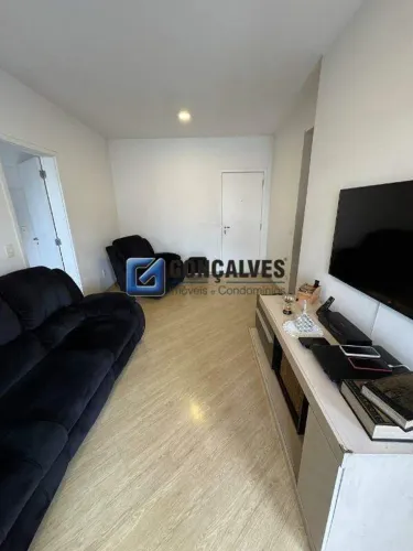 Apartamento 2 dormitórios sendo 1 suite, 86 mts² na Vila Gilda em Santo André