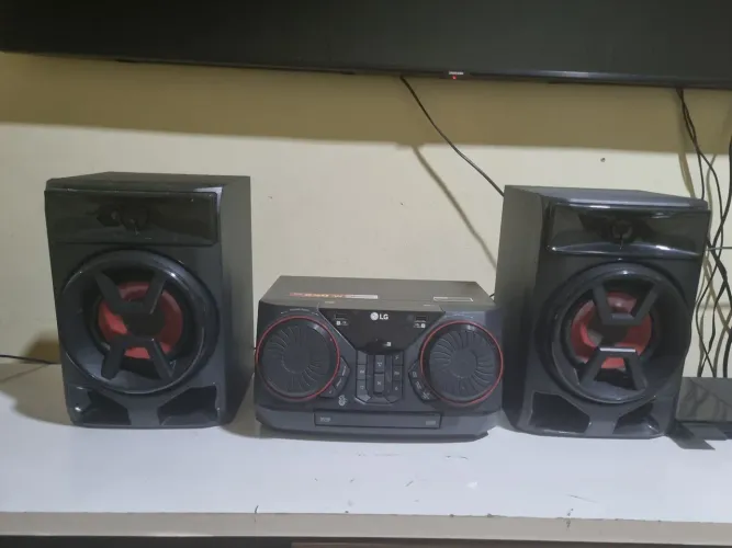 SOM LG POUCO USADO