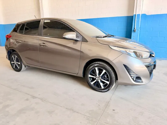 Toyota Yaris XLS Connect 1.5 Flex 16V 5P AUT 2021
