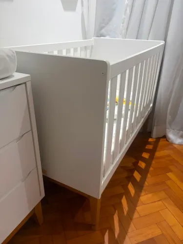 Berço Abracadabra Noah em perfeito estado