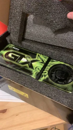 GTX 285 - Rara e Funcionando
