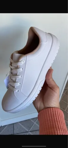 Tênis moleca casual