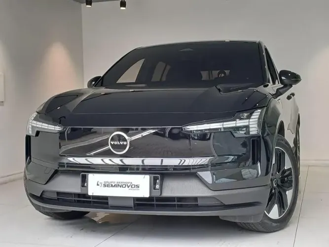 Volvo EX30 E40 Core (elétrico) 2024