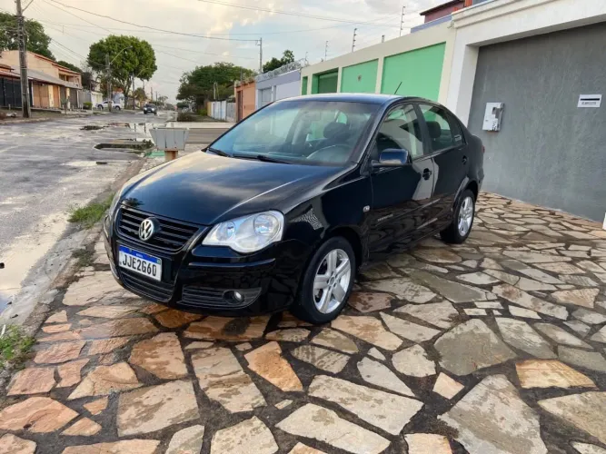 Volkswagen Polo Sed. Comfort. 1.6 MI Tot. Flex 8V 2008