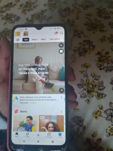 Celular moto G9