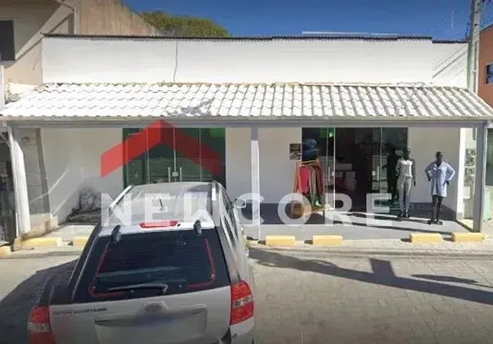 Loja em Rua Candido Pereira dos Anjos - São João do Rio Vermelho - Florianópolis/SC