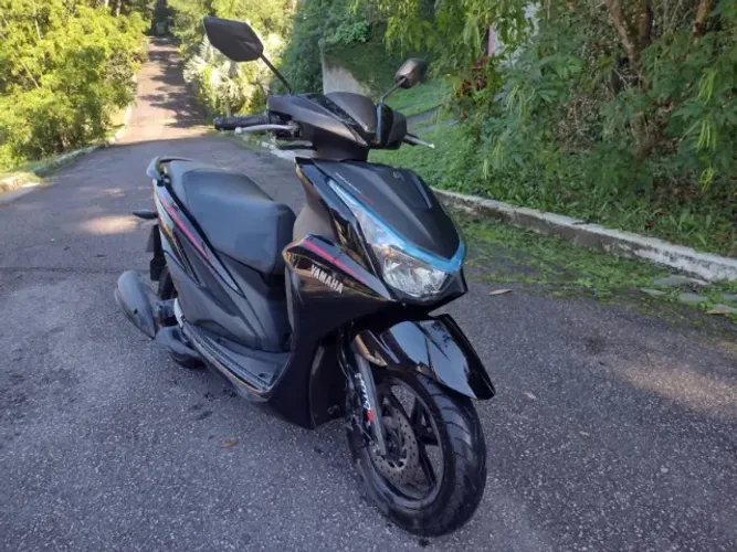 YAMAHA/FLUO 125