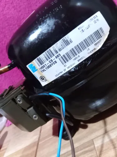 Vendo compressor de geladeira e freezer 1/5 hp 110V gás R134a Cemi novo testo na hora ?