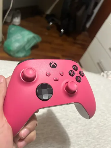 Controle Xbox Series S Rosa/Preto
