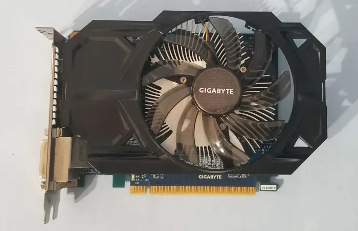 Placa de vídeo gigabyte GTX 750 1gb OC