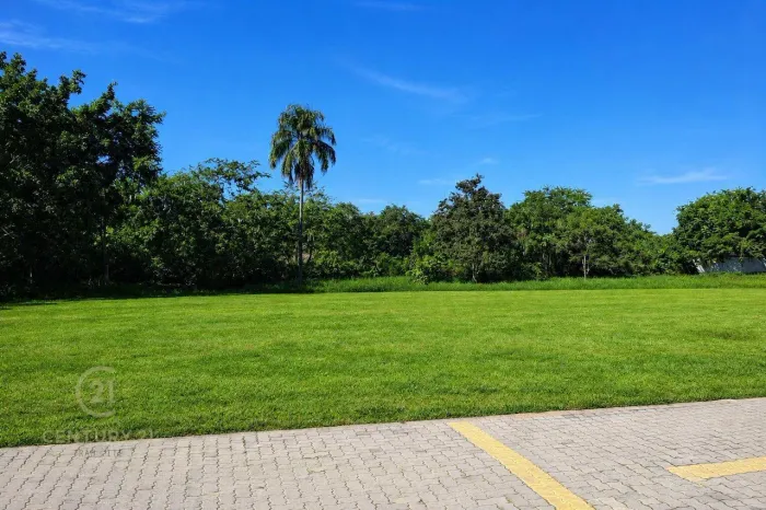 Terreno à venda, 699m² por R$ 440.615 - Condomínio Residencial da Ilha - Guararema/SP