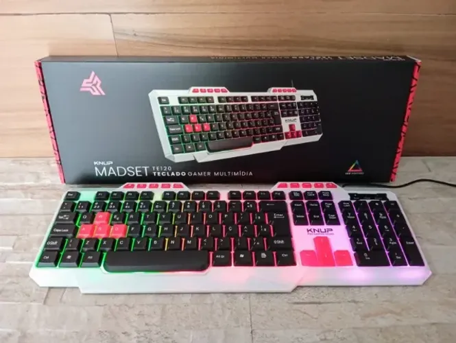 Teclado Gamer Semi Mecânico Led RGB Iluminado Com Fio USB