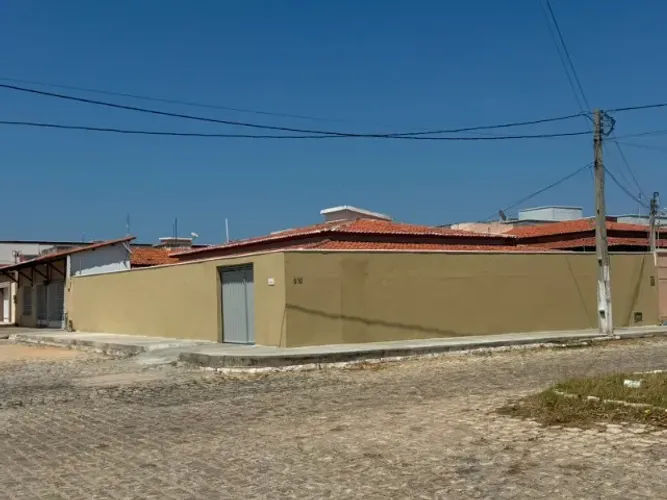 Vendo CASA - 3 quartos em Assú - Bairro IPE - ZAP 84 9 *