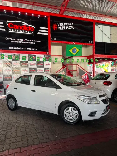 Chevrolet Onix JOY Hatch 1.0 8V Flex Mec. 4P 2017