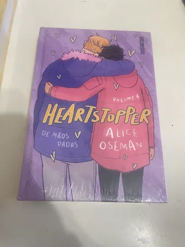 Heartstopper - Volume 4: De Mãos Dadas,