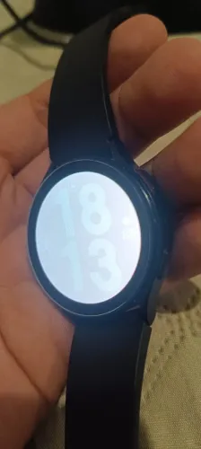 Galaxy watch 5 44mm com defeito da tela amarela para retirada de peças ou conserto