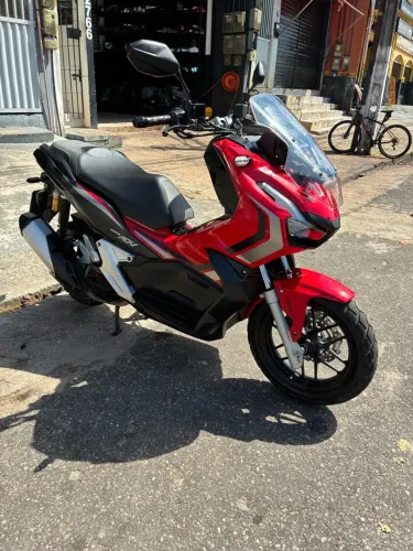 Honda ADV 150 2024