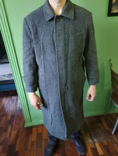 VENDO SOBRETUDO MASCULINO GRIFE ITALIANA.