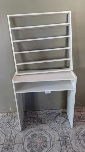 Mesa e expositor