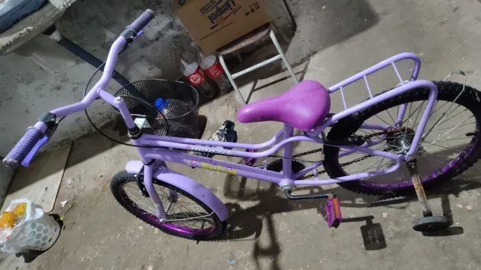 Vendo bicicleta infantil menina