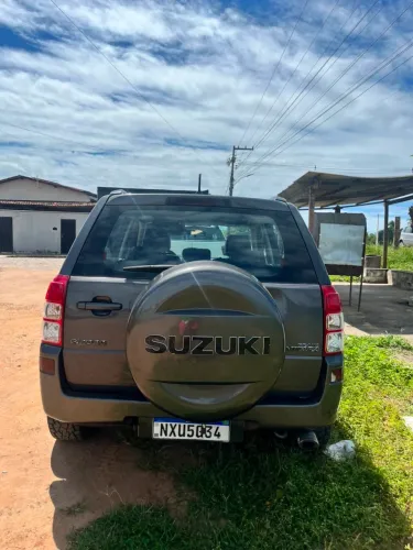 Suzuki Grand Vitara 2.0 16V 4x2/4x4 5P Mec. 2010